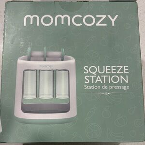 momcozy Squeeze Station Baby Food Maker in Mint Green